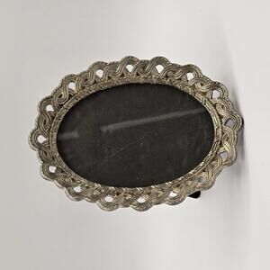 Silver-Finish Metal Decorative Oval Frame 3.5 x 4.75